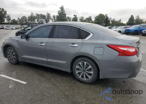 2016 Nissan Altima 2.5 z USA, uszkodzony, nr VIN 1N4AL3AP7GC144443